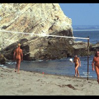 Beach Voyeur:&nbsp;Pirate's Cove- Memorial Day '07 - Part 1