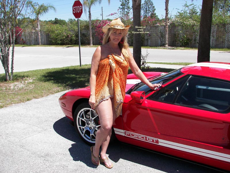 Pic #1Nude Wife:&nbsp;Ford Gt 40 And Gorgeous Hotie