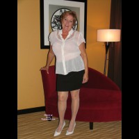 Pic #1 Nude Wife on heels Weekend Of I and I