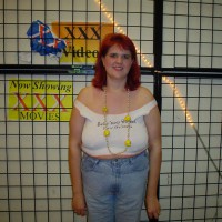 Pic #1 Topless Wife:&nbsp;*ST Short Tanktop On Bourbon St