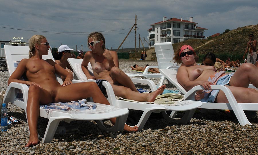 Pic #1Beach Voyeur:&nbsp;Caught Unaware