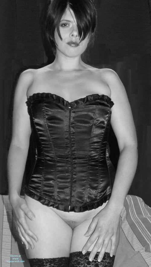Pic #1Me in Lingerie Something Arty
