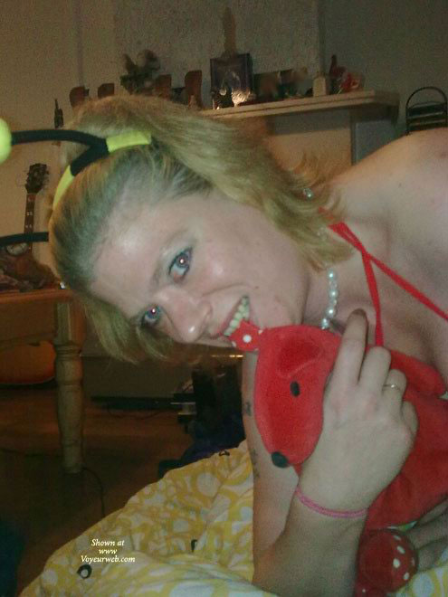 Pic #1Topless Amateur Its Me Again Nancy