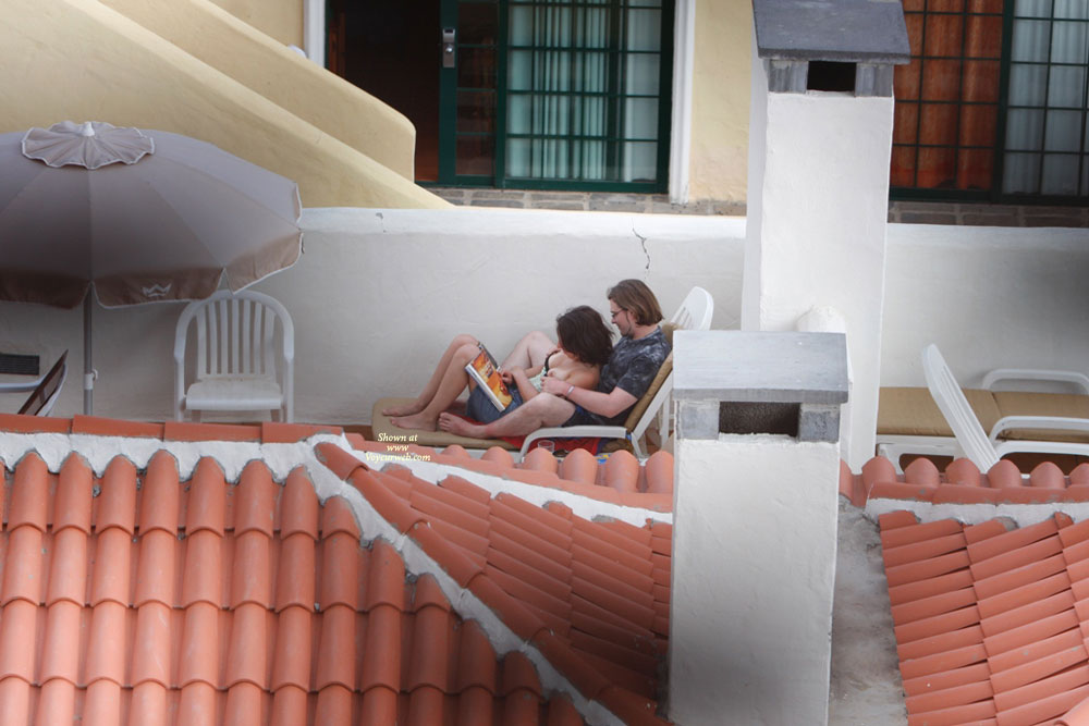 Pic #1Street Voyeur:&nbsp;Couple In Tenerife