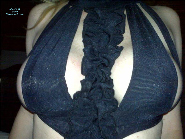 Pic #1Topless Wife Wife