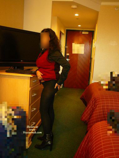 Pic #1 Bottomless Amateur Juicy - My Favorite Ass