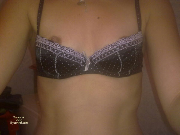 Pic #1 Nude Girlfriend First Attempt Shy Girlfriend Pics