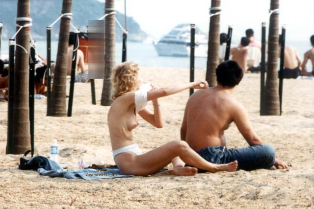 Pic #1Hong Kong Replus bay