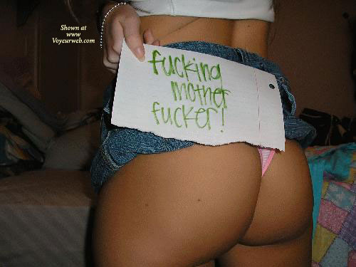 Pic #1 Amateur in Lingerie Emily's Hot Ass 3