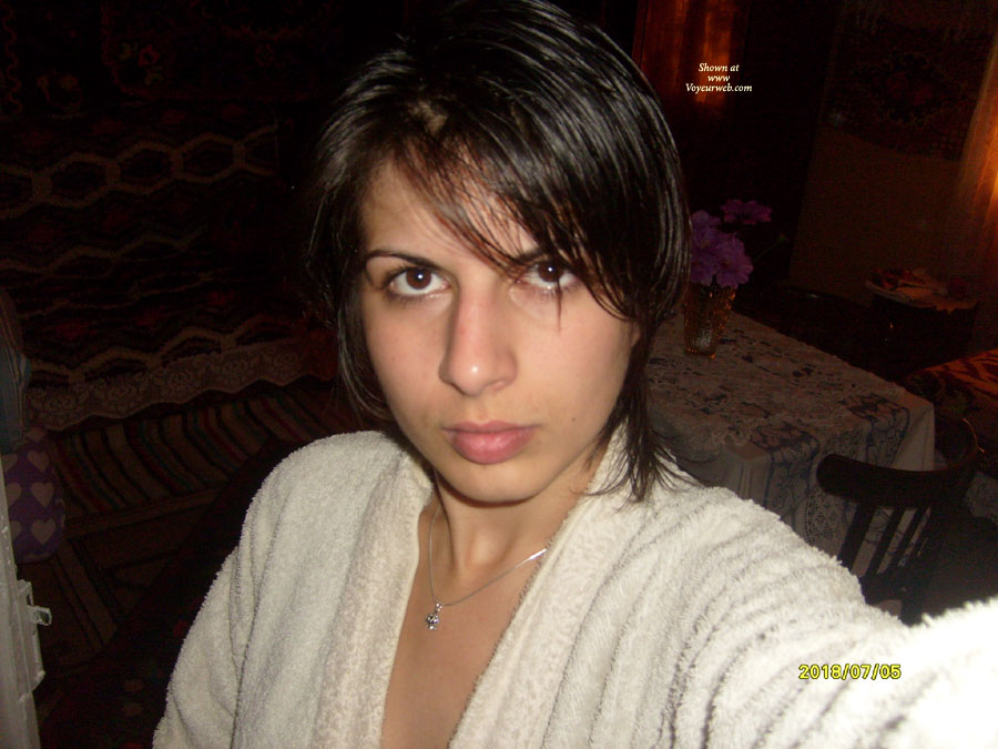 Pic #1Nude Friend's Wife Country Girl