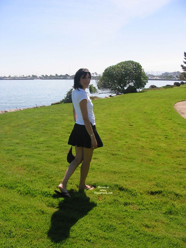 Pic #1Nude Wife on heels:&nbsp;Sunny Day Stroll