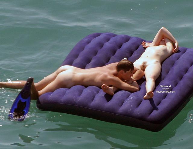 Pic #1Nude resting on air-mattresses