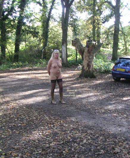 Pic #1Sue Flashing