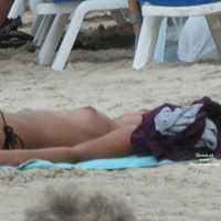 Pic #1 Beach Voyeur:&nbsp;On The Beach