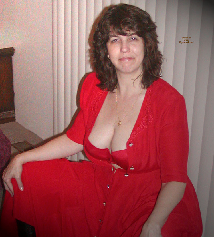 Pic #1 Topless Ex-Girlfriend Red Hot