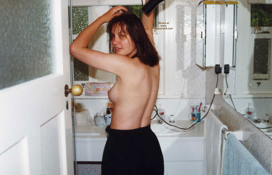 Pic #1Nude Me on heels Viv