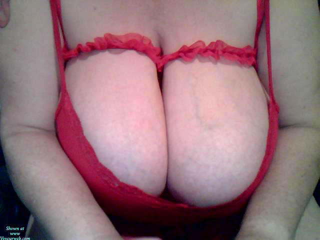 Pic #1 Topless Amateur:&nbsp;Amazing