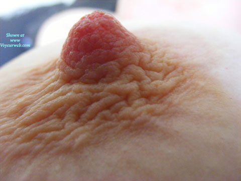 Pic #1 Topless Girlfriend Japot Sunday Morning