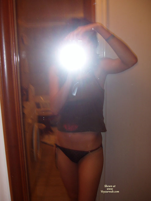 Pic #1Nude Amateur Horny Babe
