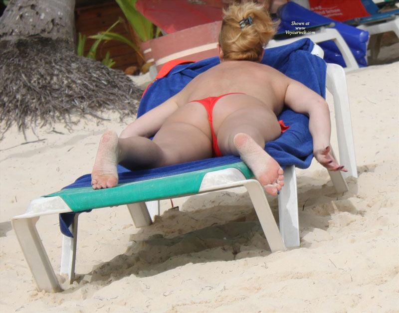Pic #1Beach Voyeur:&nbsp;Punta Cana - 8