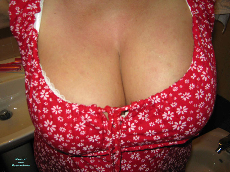 Pic #1Nude Friend Carla In Hotel