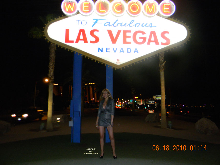 Pic #1Nude Wife on heels:&nbsp;Nina In Las Vegas