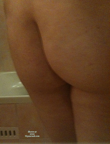 Pic #1Nude Wife Sending Me Pics While I'm Away