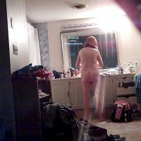Pic #1 Nude Amateur Getting Ready