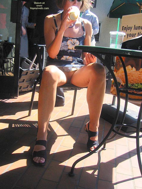 Pic #1No Panties For Bee