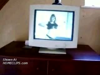 Pic #1M* Wanking To Gala