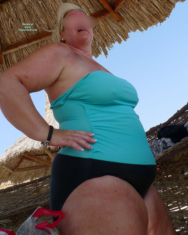 Pic #1Topless Me Maria - Meine Weissen, Fetten Haengebrueste Fuer Rubensfans