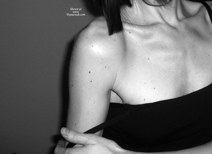 Pic #1Nude Girlfriend Little Tits