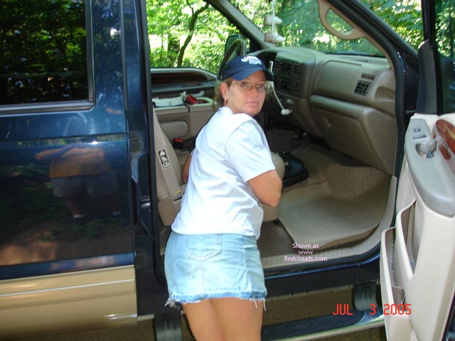 Pic #1Milfs First Submission