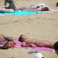 Pic #1 Beach Voyeur:&nbsp;Beach Zaraut 02