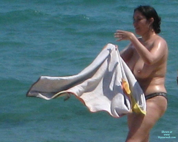 Pic #1 Beach Voyeur:&nbsp;*NW Beach Voyeur: Enormous Tits