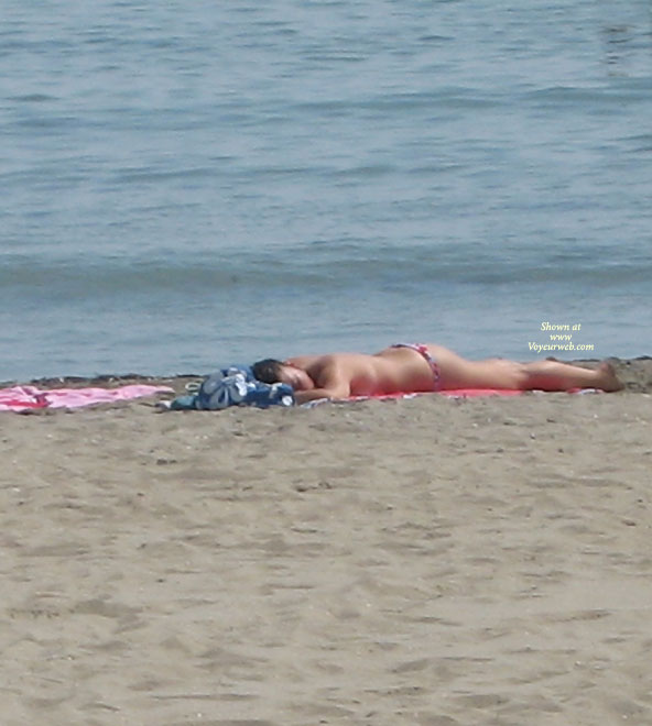 Pic #1Beach Voyeur:&nbsp;Italian Beach