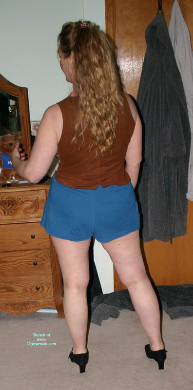 Pic #1 Amateur in Lingerie Blue Shorts
