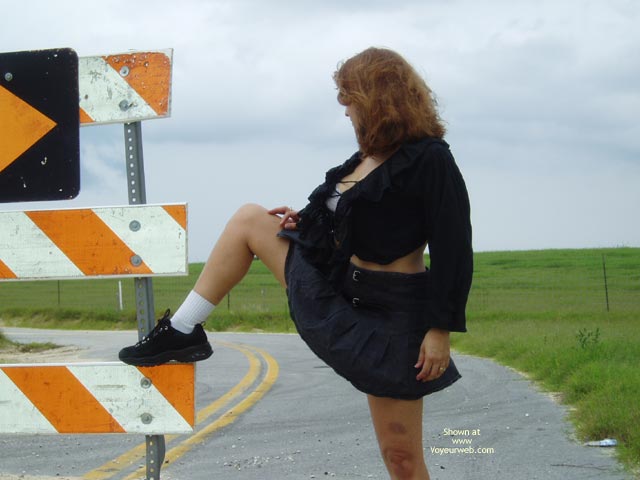 Pic #1Sexy Simone At Lovers Lane