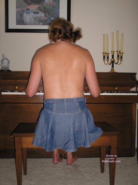 Pic #1Pamela On The Piano