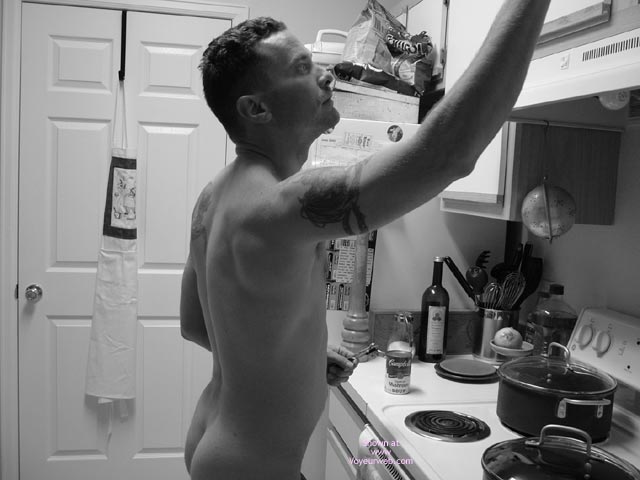 Pic #1M* Can You Smell What Therock Is Cooking???