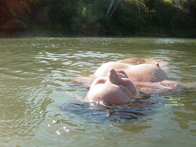 Pic #1Floatin' By
