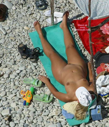 Pic #1Middle age at nude beach