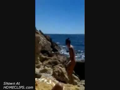 Pic #1*BE Stroke On Nude Beach In Front Of 2 Girls