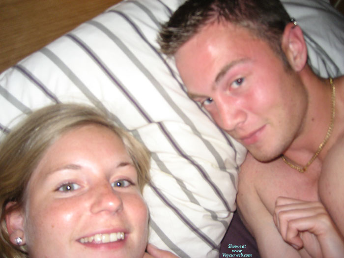 Pic #1Topless Girlfriend Young Uk Couple 23