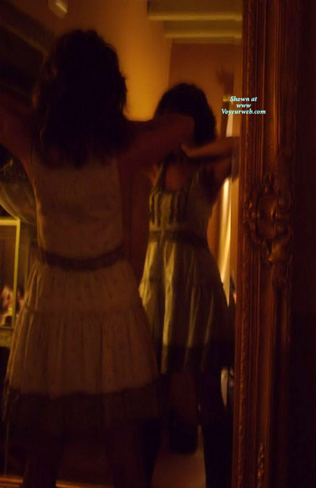 Pic #1Pantieless Girlfriend FD Alma In Week End Rural House