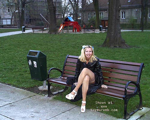 Pic #1Suzy on park bench