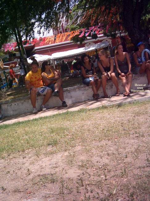 Pic #1 upskirt:&nbsp;Brasil: Blonde Tourist In The Olinda City, Pernambuco State