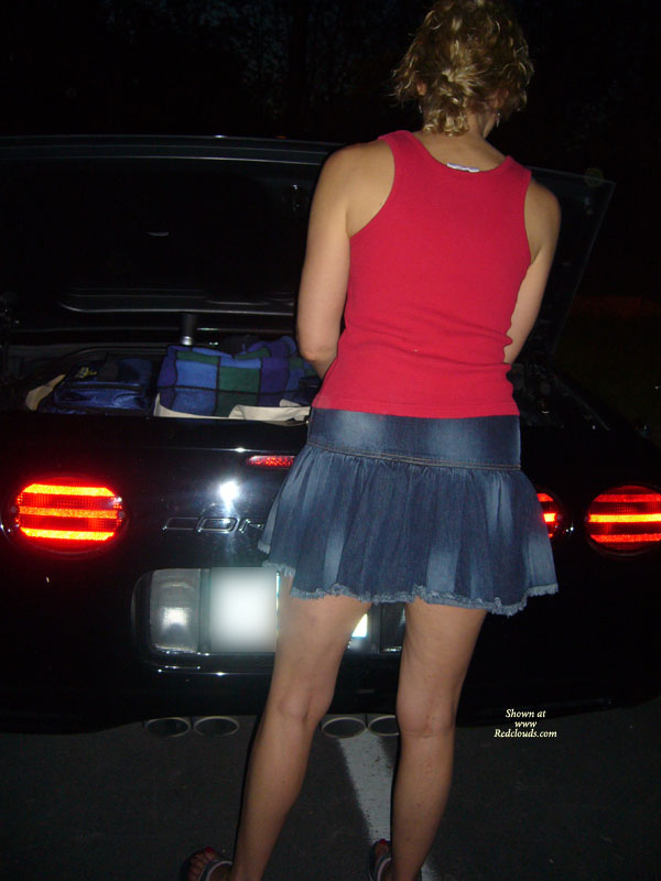 Pic #1Joan With The Vette
