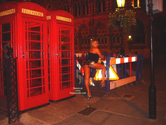 Pic #1She Just Doesnt Care