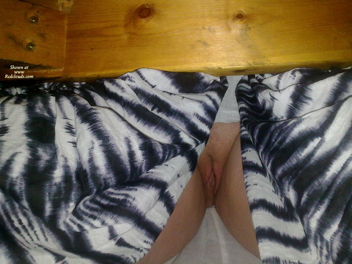 Pic #1Suzie Flashing Again